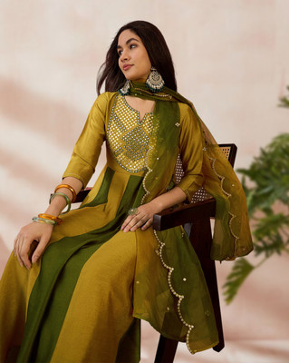 Tasrika Embroidered Kurta, Trouser/Pant & Dupatta Set