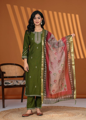 DCEE PLUS Embroidered Kurta, Salwar & Dupatta Set