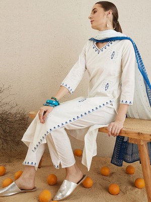 Sai veera Fashion Embroidered Kurta, Trouser/Pant & Dupatta Set