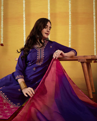 Tasrika Embroidered Kurta, Trouser/Pant & Dupatta Set