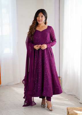 CULTISE QUEEN Solid, Self Design Kurta, Legging & Dupatta Set