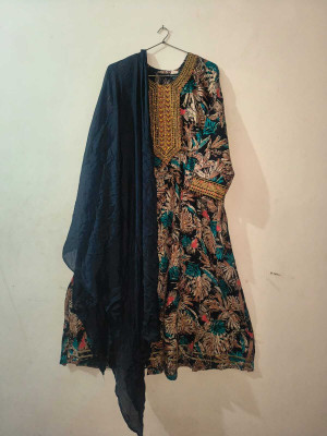 RNG LTD Printed Kurta, Palazzo & Dupatta Set