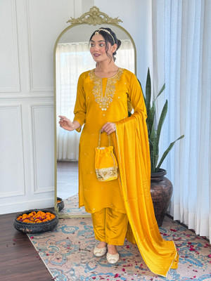 Siddheshwar Itraders Embroidered Kurta, Trouser/Pant & Dupatta Set