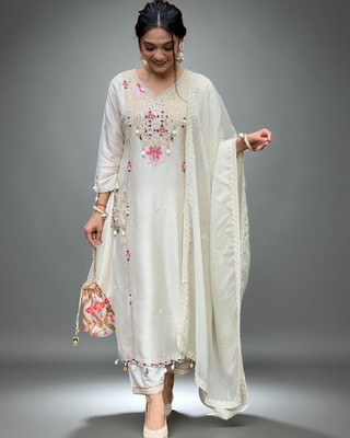 iHIYAzz ENTERPRISE Embroidered Kurta, Trouser/Pant & Dupatta Set