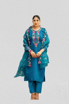 FAIRYPINK Embroidered, Floral Print Kurta, Trouser/Pant & Dupatta Set