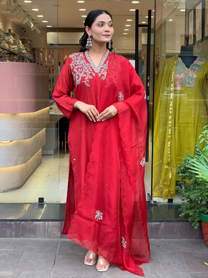 MEHZEEL FAB Embroidered Kurta, Trouser/Pant & Dupatta Set