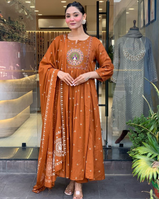 ETHICS FASHIONABLES Embroidered Kurta, Dhoti Pant & Dupatta Set