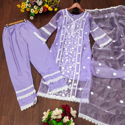 Ayush Creation Embroidered Kurta, Legging & Dupatta Set