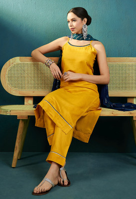 Tasrika Embroidered Kurta, Trouser/Pant & Dupatta Set