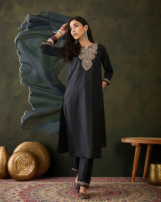 Tasrika Embroidered Kurta, Trouser/Pant & Dupatta Set