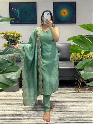 DESIHOOR Embroidered Kurta, Trouser/Pant & Dupatta Set