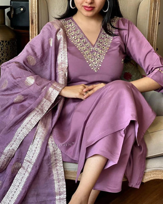 MAA SHAKTI ENTERPRISE Self Design Kurta, Trouser/Pant & Dupatta Set