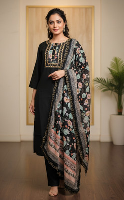 Shri Ji Collection Floral Print, Embroidered, Embellished Kurta, Trouser/Pant & Dupatta Set