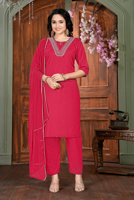 CLAVINET Embroidered Kurta, Palazzo & Dupatta Set