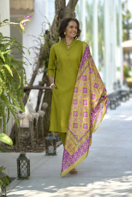Stylish Tailer Printed, Solid Kurta, Trouser/Pant & Dupatta Set