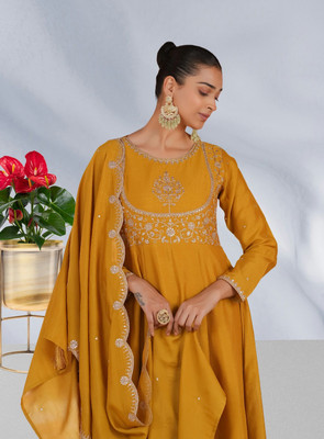KHANJAN FASHION Embroidered Kurta, Trouser/Pant & Dupatta Set