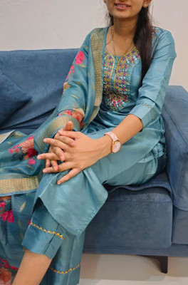 HAYOL Embroidered Kurta, Trouser/Pant & Dupatta Set
