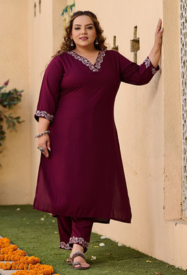 PrettyPlus by Desinoor.com Embroidered Kurta, Trouser/Pant & Dupatta Set