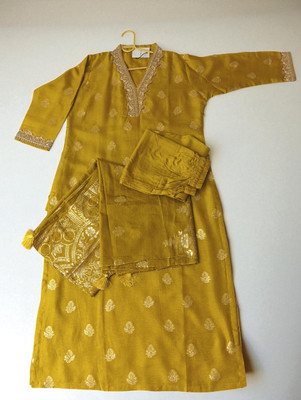 avisa fashion Embroidered Kurta, Trouser/Pant & Dupatta Set