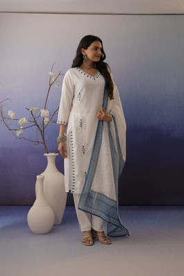 VAIDDO Embroidered Kurta, Salwar & Dupatta Set
