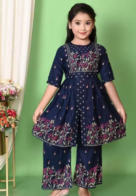 DS DRESSES Printed Kurta, Palazzo & Dupatta Set