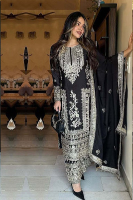 PILUDI Embroidered Kurta, Salwar & Dupatta Set