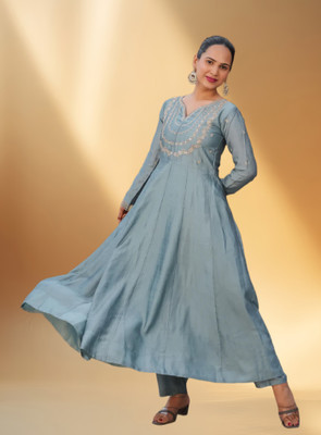 KHANJAN FASHION Solid Kurta, Palazzo & Dupatta Set
