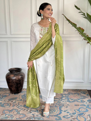 JAPNAAM Embroidered Kurta, Trouser/Pant & Dupatta Set