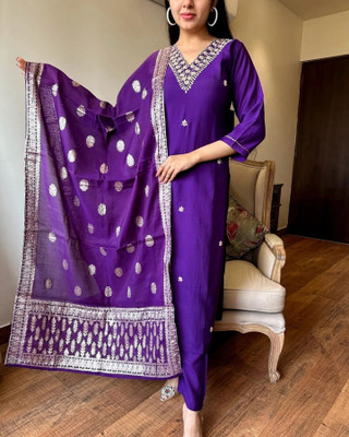 AKD FASHION Embroidered Kurta, Trouser/Pant & Dupatta Set