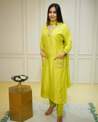 Shadow & Saining Women Kurti Pant Dupatta Set