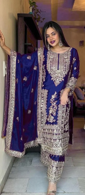 HOUSE OF COMMON Embellished, Embroidered Kurta, Trouser/Pant & Dupatta Set