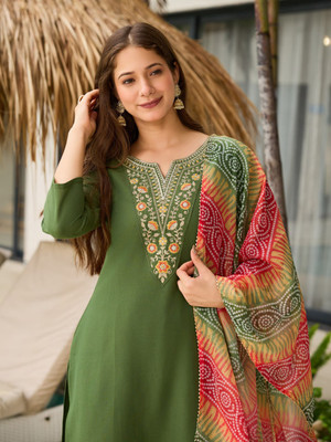 arma fab Embroidered Kurta, Trouser/Pant & Dupatta Set