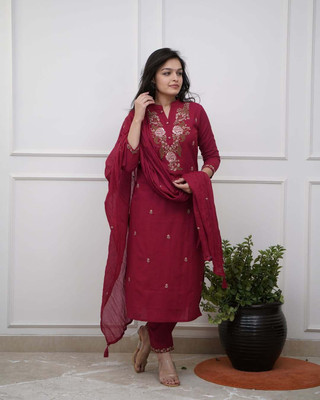 ETHICS FASHIONABLES Embroidered Kurta, Dhoti Pant & Dupatta Set