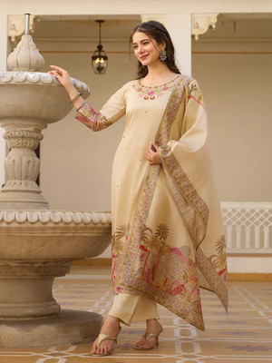 DESIHOOR Embroidered Kurta, Trouser/Pant & Dupatta Set