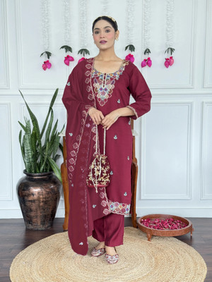 PILUDI HOUSE Embroidered Kurta, Sharara & Dupatta Set