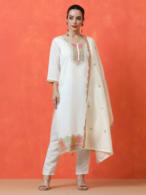 CLASSYCLOSET Embroidered Kurta, Trouser/Pant & Dupatta Set