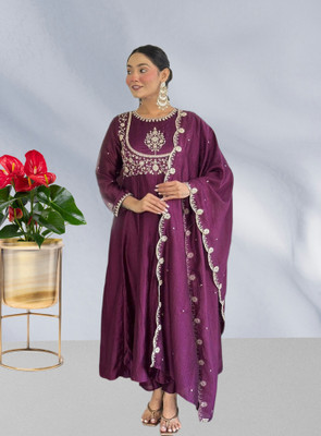 KHANJAN FASHION Embroidered, Floral Print, Self Design Kurta, Trouser/Pant & Dupatta Set