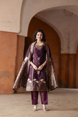 TWIKA Embellished, Self Design Kurta, Trouser/Pant & Dupatta Set