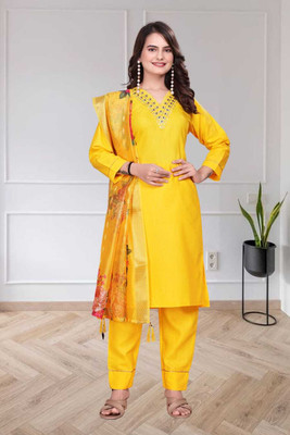 LAAIBA CREATION Embroidered Kurta, Trouser/Pant & Dupatta Set