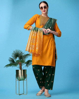 TextileCloth Women Kurta Pant Dupatta Set