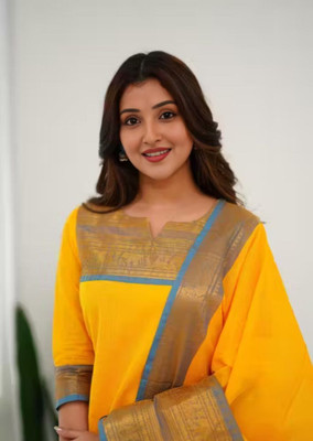 AneriTrends Solid Kurta, Churidar & Dupatta Set
