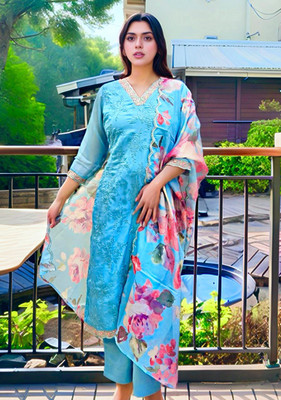 zoeyasvogue Embroidered Kurta, Trouser/Pant & Dupatta Set