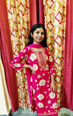 KAKKA JI COLLECTIONS Floral Print Kurta, Trouser/Pant & Dupatta Set