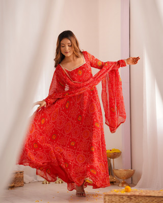 CULTISE QUEEN Printed Kurta, Legging & Dupatta Set