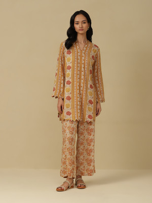 Aarke Ritu Kumar Embellished Kurta, Trouser/Pant & Dupatta Set