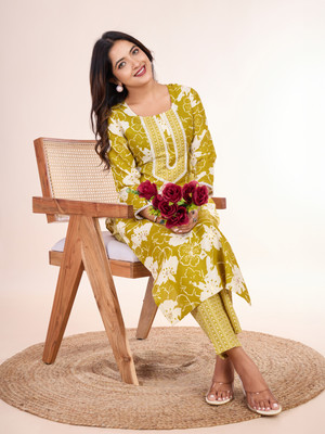 TINKUDI Printed Kurta, Trouser/Pant & Dupatta Set