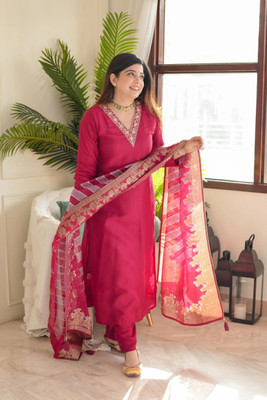 CLAVINET Embroidered Kurta, Trouser/Pant & Dupatta Set