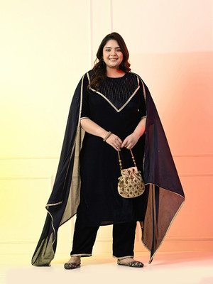 PrettyPlus by Desinoor.com Embellished Kurta, Trouser/Pant & Dupatta Set