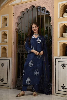 MADHAV WEAVES Printed Kurta, Sharara & Dupatta Set