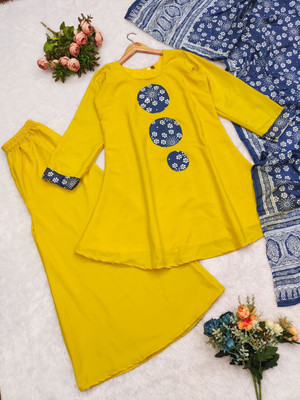 MND CREATION Graphic Print Kurta, Salwar & Dupatta Set